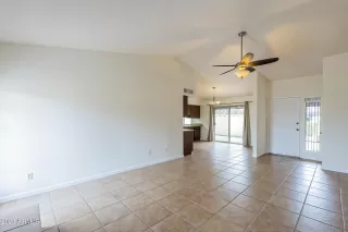 Photo #6: 6503671 Listing