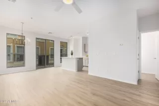 Photo #6: 6503720 Listing