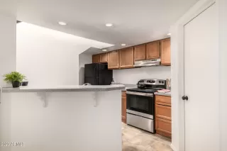 Photo #5: 6503739 Listing