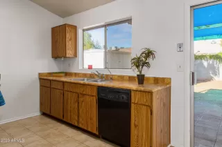 Photo #6: 6503810 Listing 