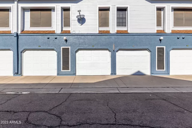 MLS: 6503816 Condo For Sale