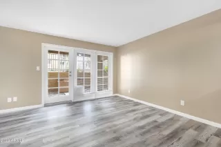 Photo #6: 6504235 Listing