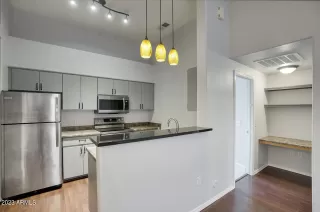 Photo #6: 6504255 Listing