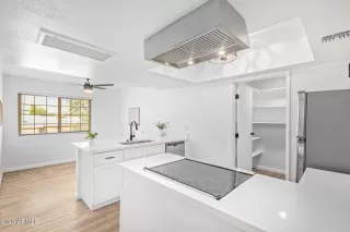 Photo #3: 6504316 Listing