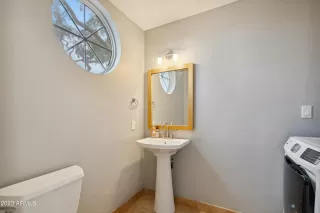 Photo #5: 6504589 Listing