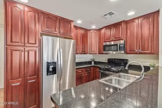 Photo #6: 6504646 Listing 