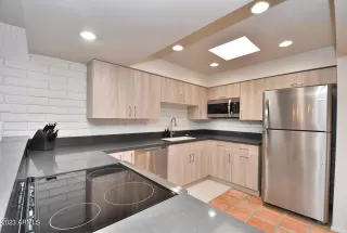 Photo #5: 6504767 Listing