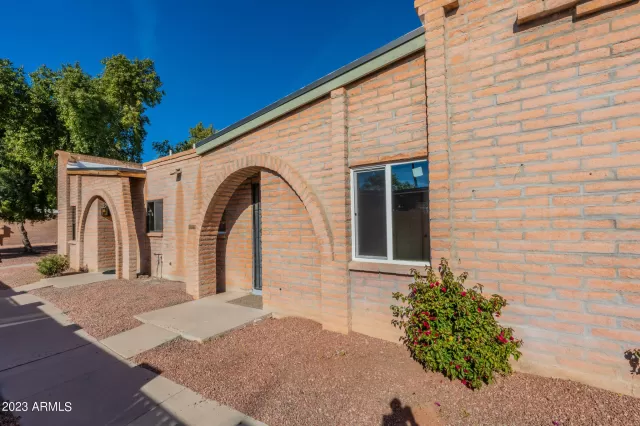 MLS: 6504910 Condo For Sale