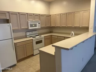 Photo #1: 6504946 Listing