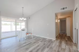 Photo #6: 6505057 Listing 