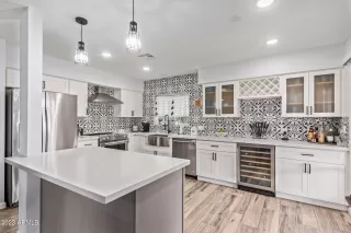 Photo #4: 6505195 Listing 