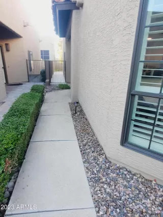 Photo #2: 6505345 Listing 