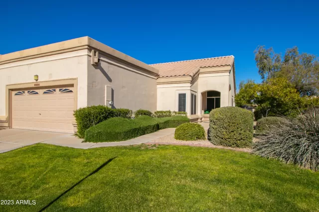 MLS: 6505364 Condo For Sale