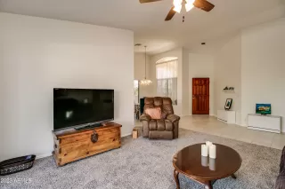 Photo #6: 6505364 Listing