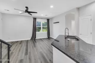 Photo #4: 6505442 Listing