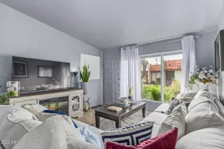 Photo #4: 6505580 Listing