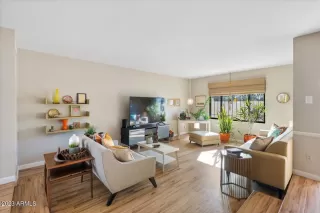 Photo #2: 6505627 Listing