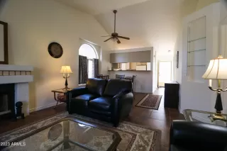 Photo #5: 6505710 Listing