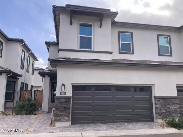 MLS: 6505766 Condo For Sale