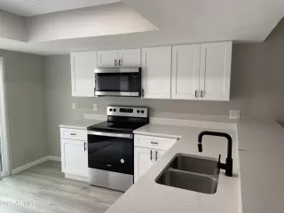 Photo #1: 6505857 Listing 