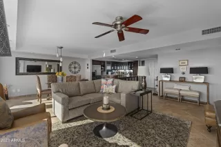 Photo #5: 6505864 Listing