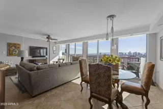 Photo #6: 6505864 Listing