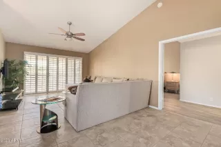 Photo #4: 6505905 Listing