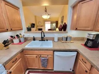 Photo #6: 6506048 Listing