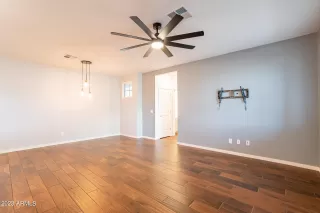 Photo #3: 6506088 Listing