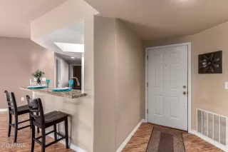 Photo #5: 6506307 Listing