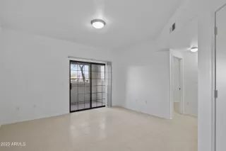 Photo #2: 6506384 Listing