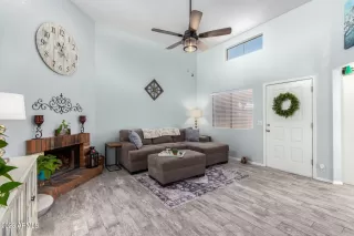 Photo #2: 6506501 Listing