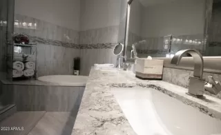 Photo #6: 6506536 Listing 