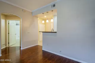 Photo #2: 6506567 Listing