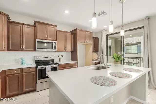 MLS: 6506770 Condo For Sale