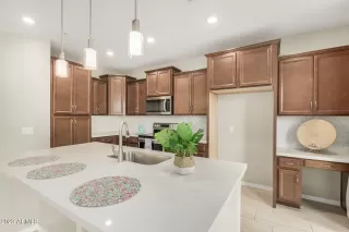 Photo #1: 6506770 Listing