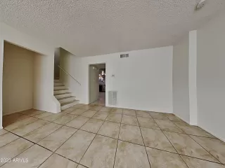 Photo #2: 6506938 Listing