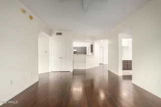 Photo #6: 6507258 Listing