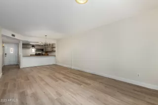 Photo #4: 6507260 Listing