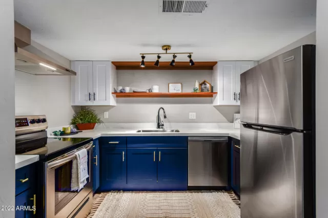 MLS: 6507353 Condo For Sale