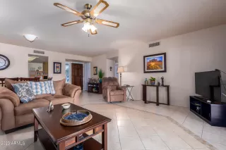 Photo #5: 6507488 Listing