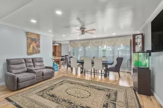 Photo #5: 6508178 Listing