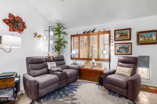 Photo #5: 6508341 Listing