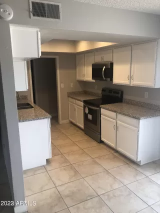 Photo #4: 6508386 Listing