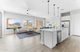 Photo #6: 6508402 Listing 