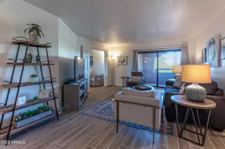 Photo #3: 6508599 Listing 