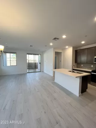 Photo #4: 6508892 Listing 