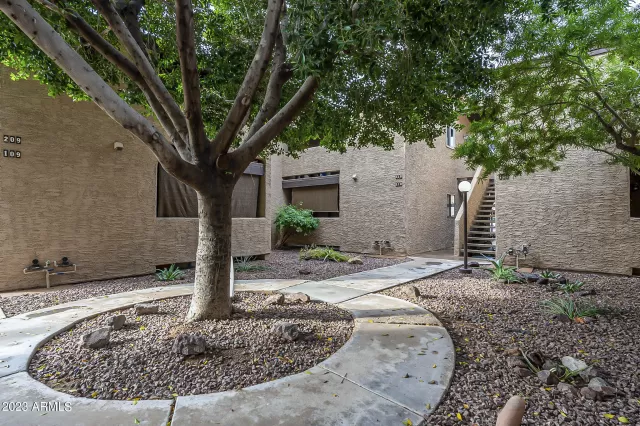 MLS: 6508930 Condo For Sale