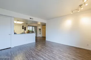 Photo #3: 6508930 Listing 