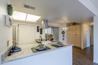 Photo #4: 6508930 Listing 